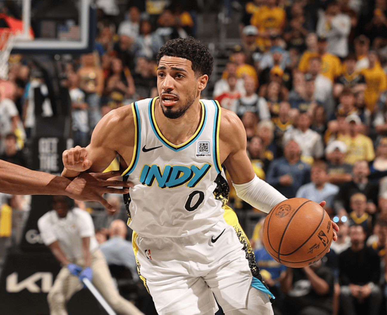 包含太狠了！西亚卡姆连续七场比赛得分超过败北清晨塞维利亚调整名单以备全明星赛，瓦伦西亚窗口期完成体检的词条